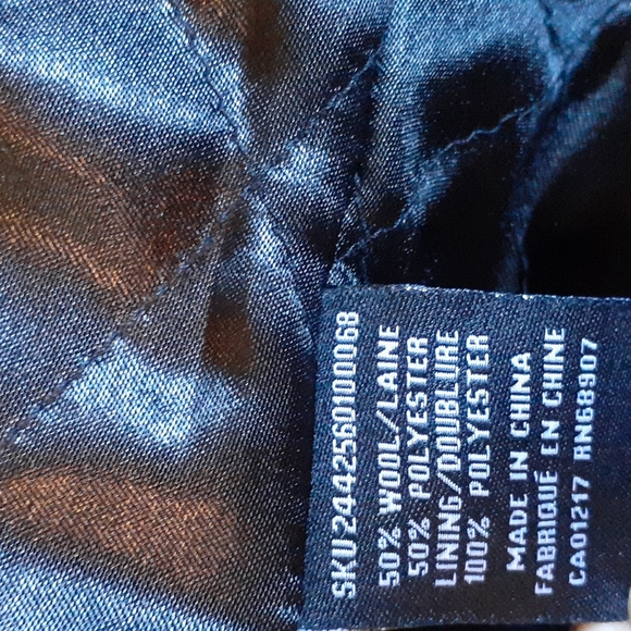 LeChateau Black Wool Coat Sz M  NWOT - Picture 14 of 15